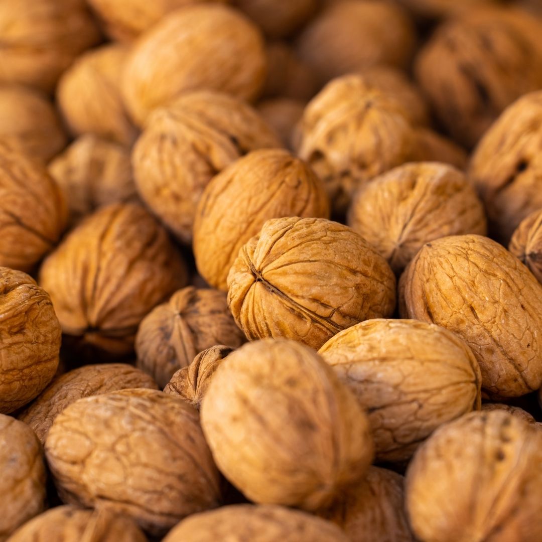 WALNUT with shell | Akhrot